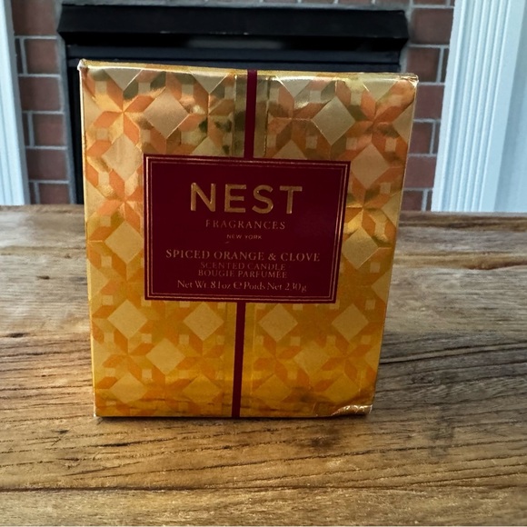 NEW in Box NEST Spiced Orange & Clove Scented Candle ~ 8.1 oz - Picture 2 of 8